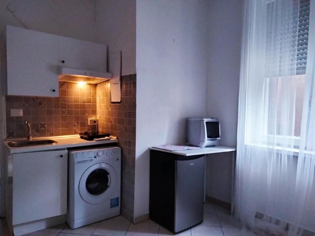 Michelangelo 26 Monolocale Apartment Milano Ngoại thất bức ảnh